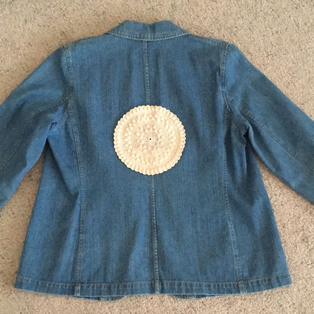 Vintage Petite Denim Blue Blazer with Vintage Crochet Size Medium